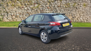 2016 Peugeot 308 1.6 Bluehdi Active Hatchback 5dr Diesel Manual Euro 6 (s/s) (120 Ps) in Black — image 5