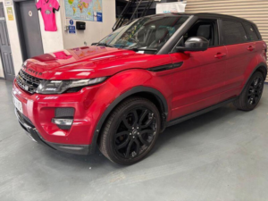 2015 Land Rover Range Rover Evoque 2.2 Sd4 Dynamic 4WD Euro 5 (s/s) 5dr in Red — image 4