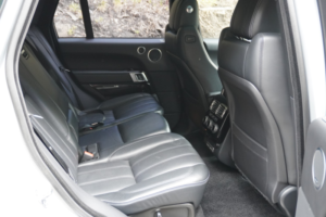 2017 Land Rover Range Rover 4.4 Sd V8 Vogue Se in Silver — image 6