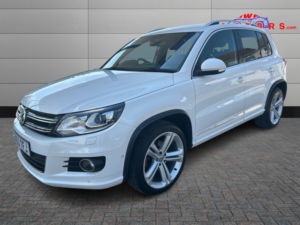 2013 Volkswagen Tiguan 2.0 Tdi Bluemotion Tech R-Line in White — image 3
