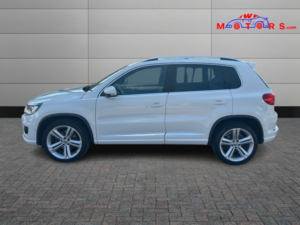 2013 Volkswagen Tiguan 2.0 Tdi Bluemotion Tech R-Line in White — image 4