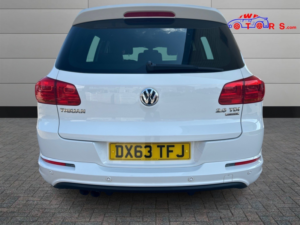 2013 Volkswagen Tiguan 2.0 Tdi Bluemotion Tech R-Line in White — image 6