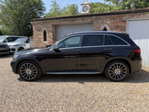 2018 Mercedes-Benz Glc 2.0 Glc250 Amg Line in Black — image 4
