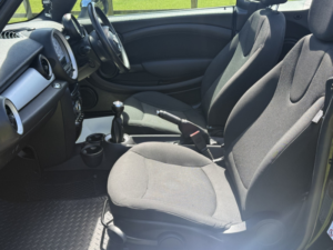 2012 MINI Convertible 1.6 One Convertible in Black — image 3