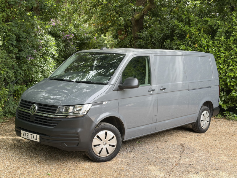 2021 Volkswagen Transporter 2.0 Tdi T30 Lwb Startline Business in Grey — image 1