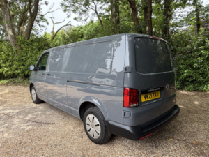 2021 Volkswagen Transporter 2.0 Tdi T30 Lwb Startline Business in Grey — image 5