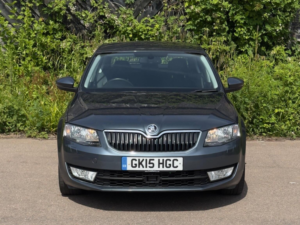2015 Skoda Octavia 1.6 Tdi Elegance DSG Euro 5 (s/s) 5dr in Grey — image 2