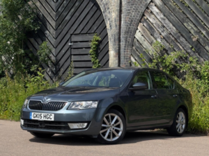 2015 Skoda Octavia 1.6 Tdi Elegance DSG Euro 5 (s/s) 5dr in Grey — image 3