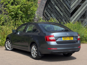2015 Skoda Octavia 1.6 Tdi Elegance DSG Euro 5 (s/s) 5dr in Grey — image 4