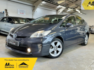 2012 Toyota Prius 1.8 Vvt-H T4 CVT Euro 5 (s/s) 5dr in Grey — image 2