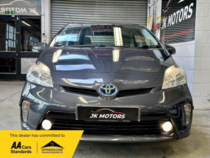 2012 Toyota Prius 1.8 Vvt-H T4 CVT Euro 5 (s/s) 5dr in Grey — image 5
