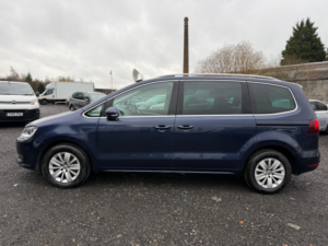 2016 Volkswagen Sharan 2.0 Tdi Bluemotion Tech Se Nav in Blue — image 5