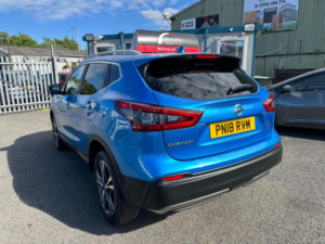 2018 Nissan Qashqai 1.2 Dig-T N-Connecta Euro 6 (s/s) 5dr in Blue — image 4
