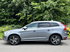 2017 Volvo Xc60 2.0 R-Design Lux Nav D4 in Grey — image 4