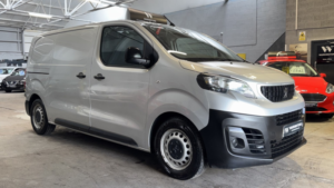 2016 Peugeot Expert 1.6 Bluehdi 1000 Professional Diesel Silver 6dr No Vat+9 Stamps+work Ready in Silver — image 4