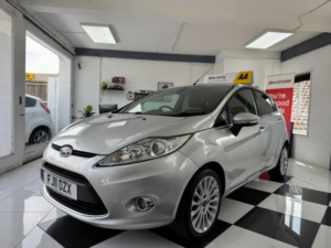 2011 Ford Fiesta 1.4 Tdci Dpf Titanium 5dr in Silver — image 3