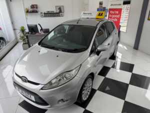 2011 Ford Fiesta 1.4 Tdci Dpf Titanium 5dr in Silver — image 4
