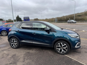 2017 Renault Captur 0.9 Tce Energy Signature X Nav Euro 6 (s/s) 5dr in Blue — image 6