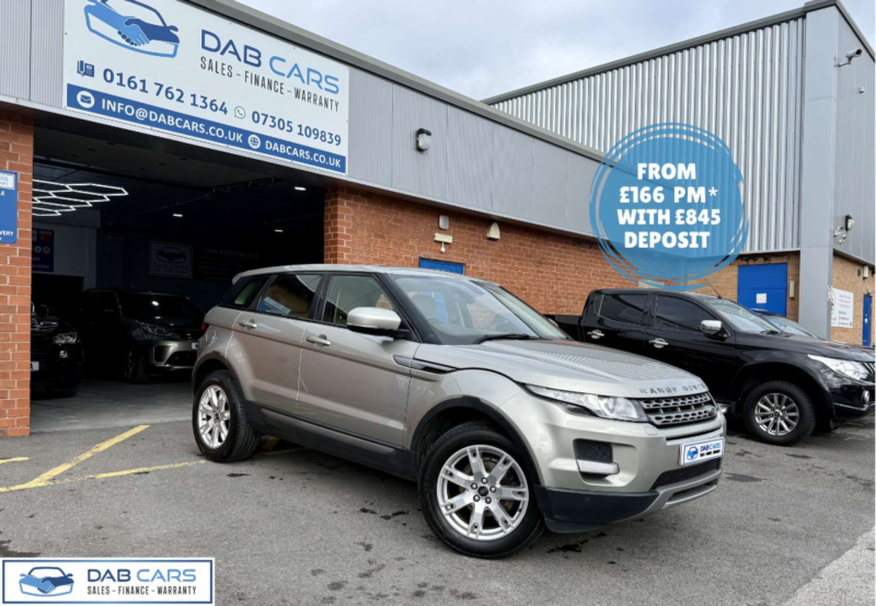 2013 Land Rover Range Rover Evoque 2.2 Range Rover Evoque Pure Tech Sd4 Auto 4WD 5dr in Gold — image 1