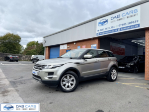 2013 Land Rover Range Rover Evoque 2.2 Range Rover Evoque Pure Tech Sd4 Auto 4WD 5dr in Gold — image 3
