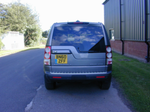 2010 Land Rover Discovery 4 Ref 8809 - Land Rover Discovery 4 3. 0 Tdv6 Hse - Best Value (rhd - Uk Car) in Grey — image 4