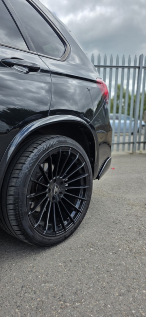 2014 BMW X5 3.0 X5 Xdrive40d M Sport in Black — image 5