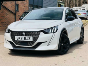 2021 Peugeot 208 1.2 Puretech Gt Premium Euro 6 (s/s) 5dr in White — image 3