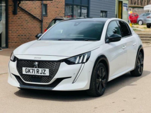2021 Peugeot 208 1.2 Puretech Gt Premium Euro 6 (s/s) 5dr in White — image 5