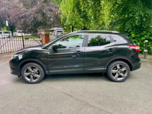 2015 Nissan Qashqai 1.6 Dci N-Tec+ Xtron 2WD Euro 6 (s/s) 5dr in Black — image 2