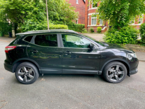2015 Nissan Qashqai 1.6 Dci N-Tec+ Xtron 2WD Euro 6 (s/s) 5dr in Black — image 3