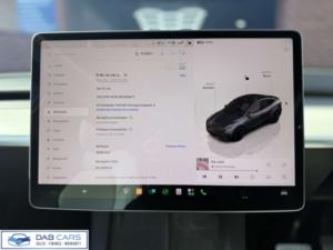 2022 Tesla Model Y Model Y Performance AWD 4WD 5dr in Grey — image 5