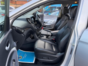 2016 Hyundai Santa Fe 2.2 Crdi Premium Se Auto 4WD Euro 5 5dr (7 Seat) in Grey — image 4