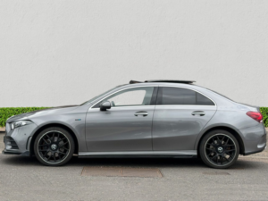 2020 Mercedes-Benz A-Class 1.3 A250e 15.6kwh Amg Line (premium Plus 2) Saloon 4dr Petrol Plug-In Hybrid 8g-Dct Euro 6 (s/s) (218 Ps) in Grey — image 4