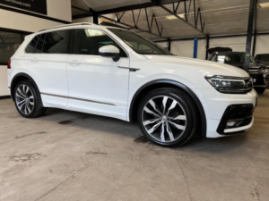 2018 Volkswagen Tiguan 2.0 Tdi R-Line DSG 4motion Euro 6 (s/s) 5dr in White — image 3