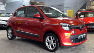 2015 Renault Twingo 0.9 Dynamique Energy Tce 90 Red 5dr Low Tax+8 Stamps+cruise in Red — image 4