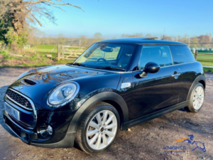 2017 MINI Hatch