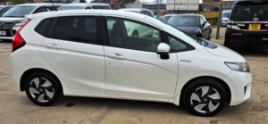 2015 Honda Fit 1.5l Hybrid- Ulez/caz Pass- Free 18months Gold Warranty & 12months Aa Breakdown Cover in White — image 2