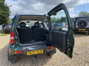 2007 Suzuki Jimny 1.3 Jlx in Green — image 4