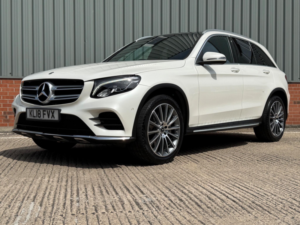2018 Mercedes-Benz Glc 2.1 Glc250d Amg Line (premium) G-Tronic+ 4matic Euro 6 (s/s) 5dr in White — image 3