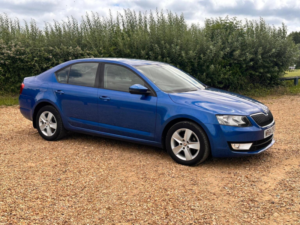 2015 Skoda Octavia 1.6 Tdi Se DSG Euro 5 (s/s) 5dr in Blue — image 5