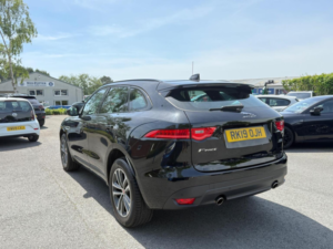 2019 Jaguar F-Pace 2.0 D240 R-Sport Auto AWD Euro 6 (s/s) 5dr in Black — image 4
