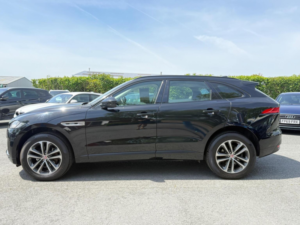 2019 Jaguar F-Pace 2.0 D240 R-Sport Auto AWD Euro 6 (s/s) 5dr in Black — image 6