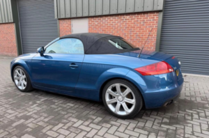 2008 Audi Tt 2.0 Tfsi in Blue — image 6