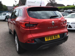 2016 Renault Kadjar 1.5 Dci Signature Nav Edc Euro 6 (s/s) 5dr in Red — image 4