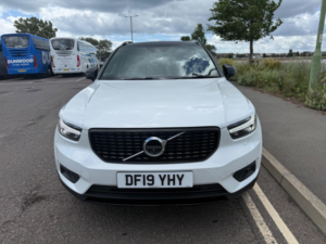 2019 Volvo Xc40 2.0 T4 R-Design Auto AWD Euro 6 (s/s) 5dr in White — image 2