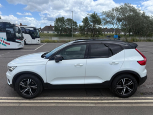 2019 Volvo Xc40 2.0 T4 R-Design Auto AWD Euro 6 (s/s) 5dr in White — image 4