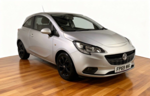 2019 Vauxhall Corsa 1.4i Ecotec Griffin Hatchback 3dr Petrol Manual Euro 6 (75 Ps) in Silver — image 4