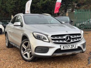 2017 Mercedes-Benz Gla 2.1 Gla220d Amg Line (premium Plus) 7g-Dct 4matic Euro 6 (s/s) 5dr in Silver — image 3
