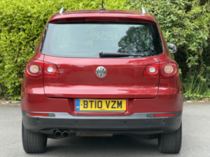 2010 Volkswagen Tiguan 2.0 Tdi Sport in Red — image 5