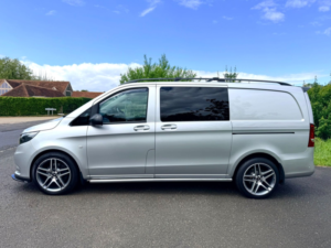 2018 Mercedes-Benz Vito 2.1 116 Cdi Bluetec Sport Crew Van Double Cab 5dr Diesel G-Tronic Automatic Rwd L2 Euro 6 (s/s) (lwb) (163 Ps) in Silver — image 4